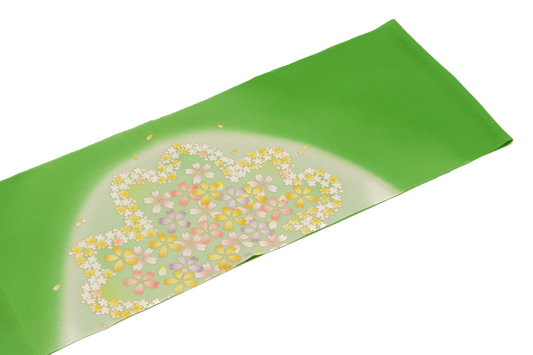 祝着やフォーマル着物にお似合いな高級帯揚げ