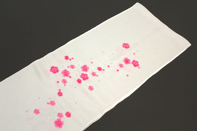 桜刺繍入り正絹ちりめん帯揚げ