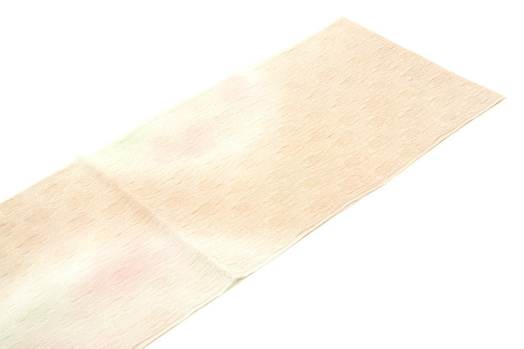 色無地や小紋を華やかに彩る正絹の帯揚げ