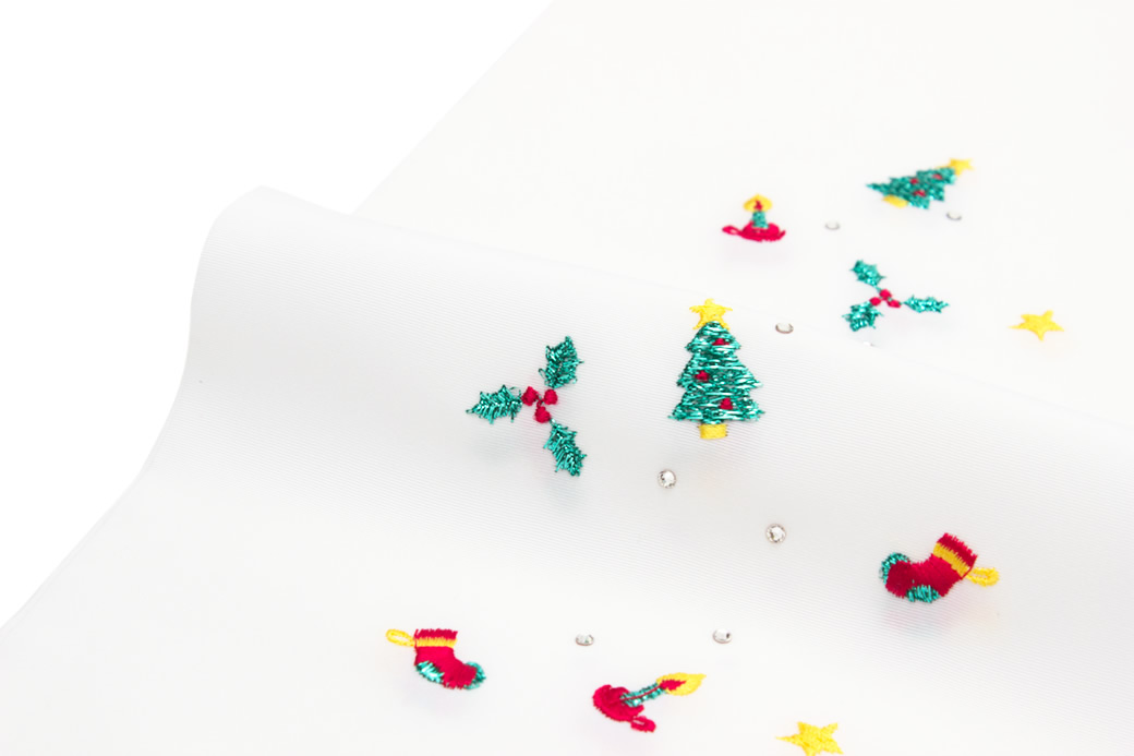 クリスマスにピッタリな女性半衿
