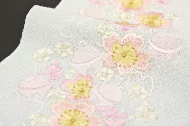 洗える刺繍半衿b