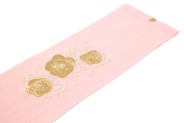 カジュアルやフォーマルな着物にお似合いな刺繍入り半衿