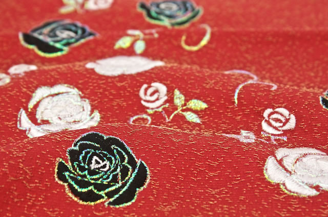 赤,夢二浪漫のお花刺繍入り丹後ちりめん帯揚げ
