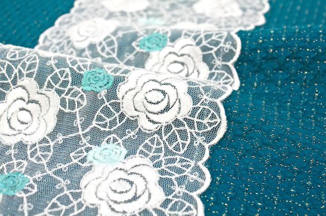 青,バラ刺繍チュールレース付き丹後ちりめん正絹帯揚げ