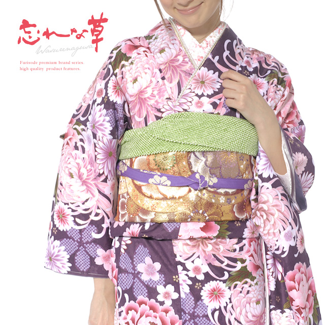 忘れな草の仕立て上がり振袖