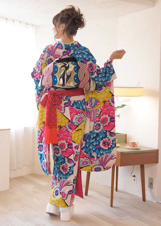 オシャレ!洗濯可能!老舗ブランド『岡重』の振袖