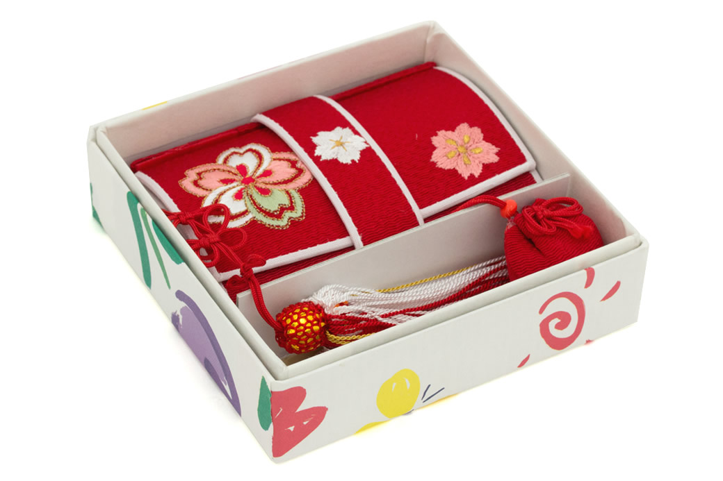 子供の着物に単品筥迫(はこせこ)