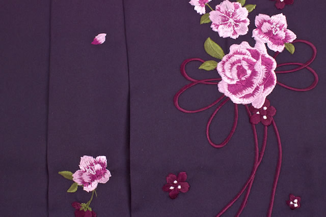 薔薇と桜の刺繍はかま