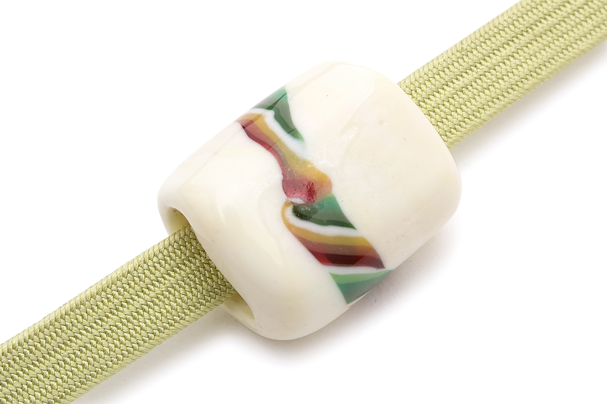 夏の着物を彩る帯留め
