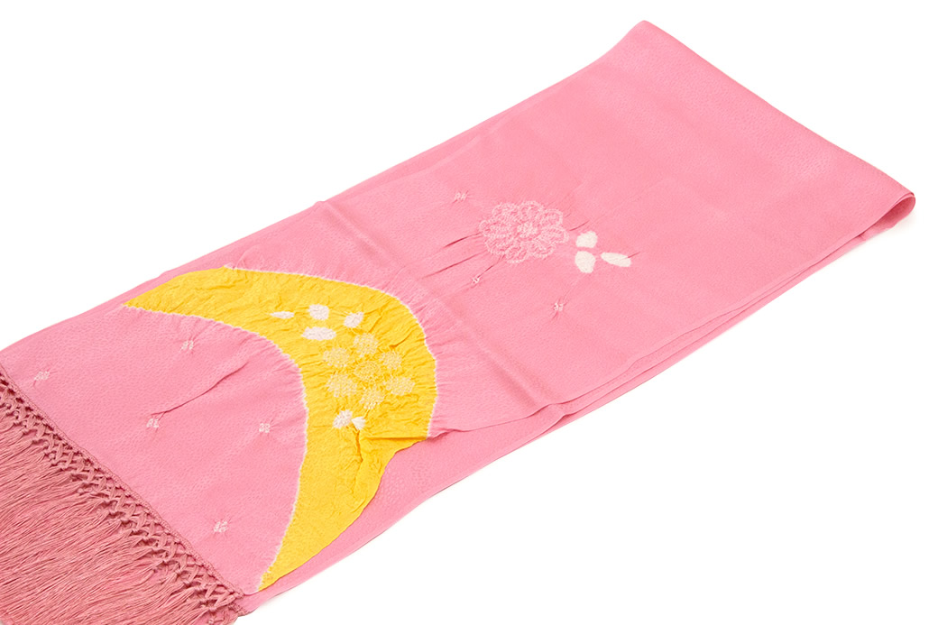 お子様の晴れの日の着物スタイルを彩る志古貴(しごき)