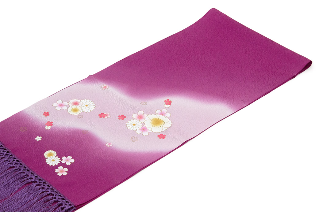 お子様の晴れの日の着物スタイルを彩る志古貴(しごき)