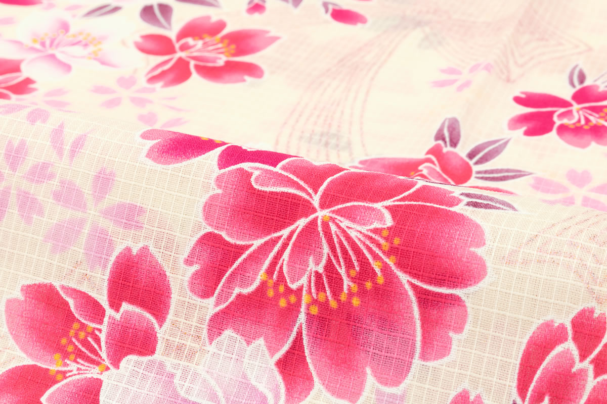 夏祭りや花火大会におすすめな女の子向けの浴衣